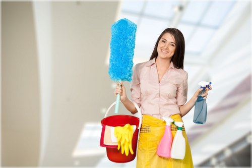 Professional move-out cleaning in an Enfield flat