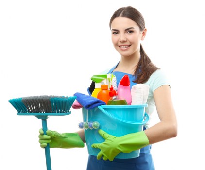 Thorough bathroom deep cleaning in Enfield focusing on taps, tiles, and limescale removal